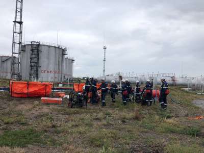 Комплексные учения по предупреждению и ликвидации разливов нефти и нефтепродуктов на территории склада горюче-смазочных материалов
