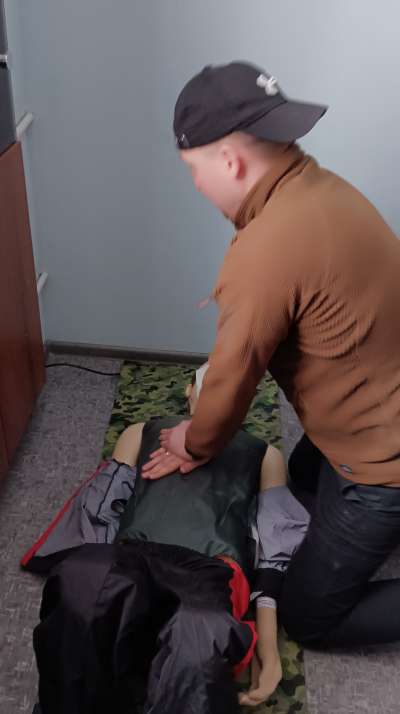 Практическая подготовка спасателей по оказанию первой помощи